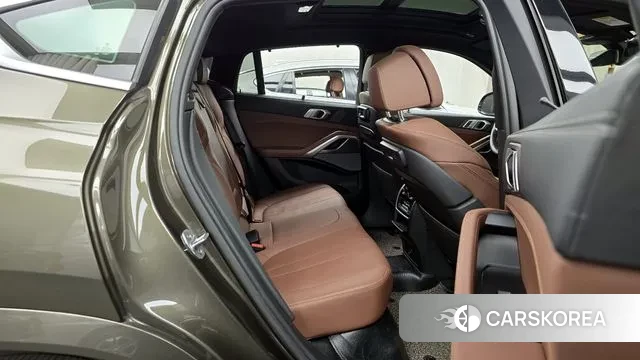 BMW X6 (G06) 2020 Песочный из Кореи, фото 3