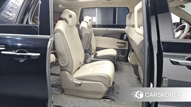 Kia Carnival 4th generation 2022 Черный из Кореи, фото 3