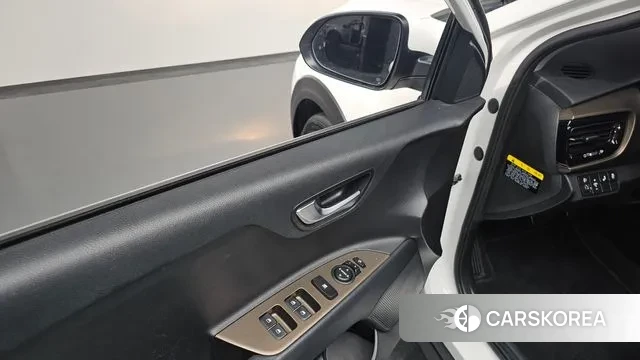 Kia Stonic 2018 Белый из Кореи, фото 3