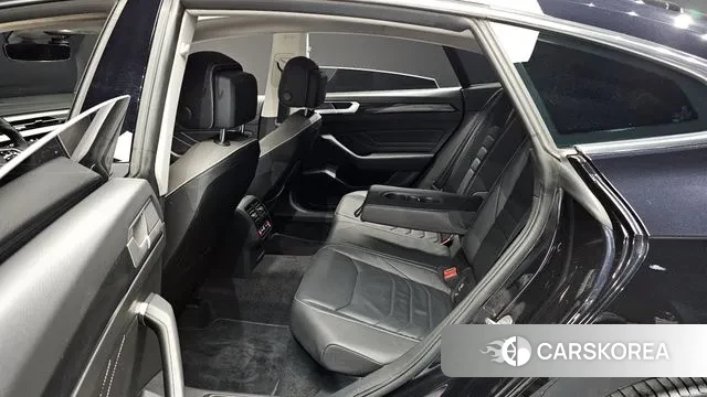 Volkswagen Arteon 2023 Черный из Кореи, фото 3