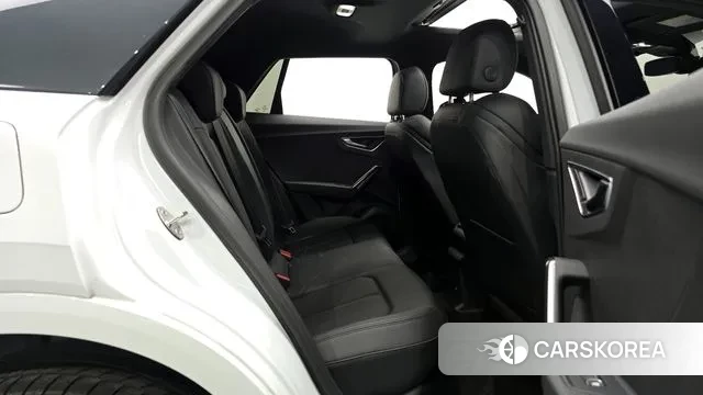 Audi Q2 2023 Белый из Кореи, фото 3