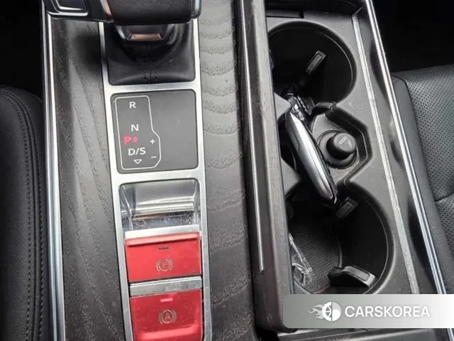 Audi A6 (C8) 2021 Белый из Кореи, фото 3