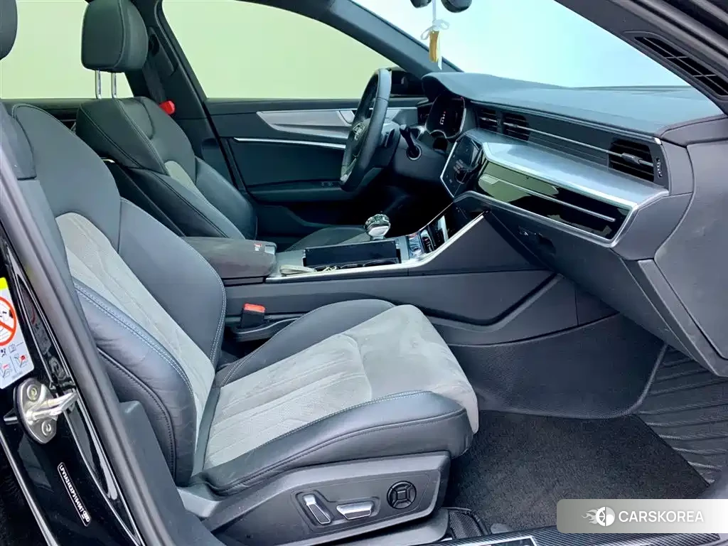 Audi A6L 2024 Черный из Китая, фото 3