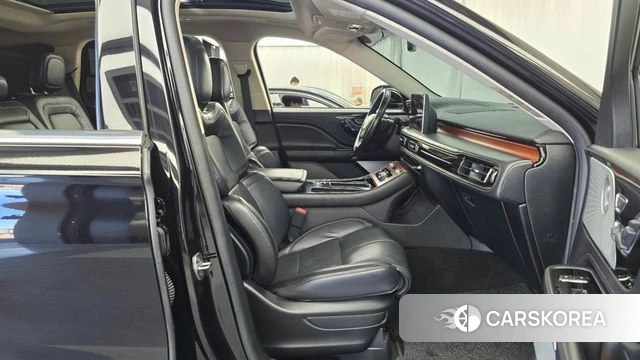 Lincoln Aviator 2nd generation 2020 Черный из Кореи, фото 3