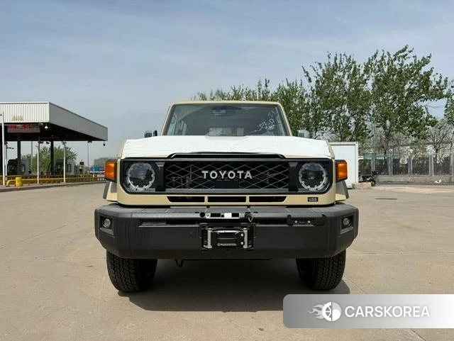 Toyota Land Cruiser 70 Series 2025 Желтый из Китая, фото 3