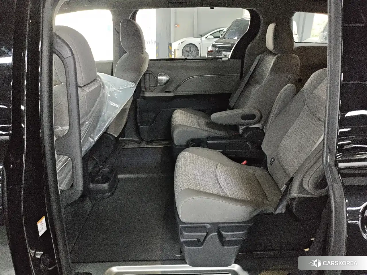 Toyota Sienna 2026 Черный из Китая, фото 3