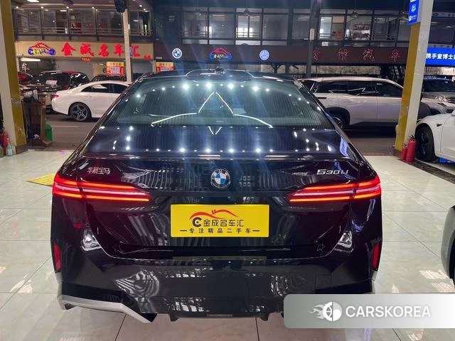 BMW 5 series 2025 Черный из Китая, фото 3