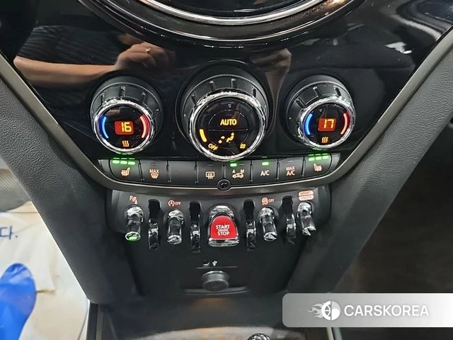 Mini Cooper Countryman 2023 Серебристо-серый из Кореи, фото 3