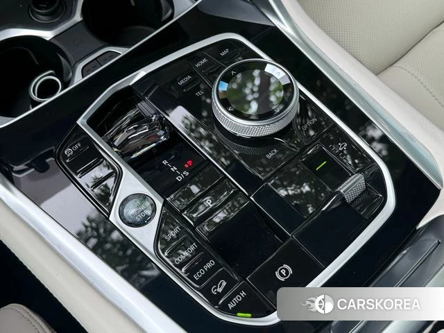 BMW X6 (G06) 2025 Небесно-голубой из Кореи, фото 3