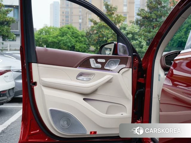 Mercedes-Benz Maybach GLS 2021 Красный из Китая, фото 3