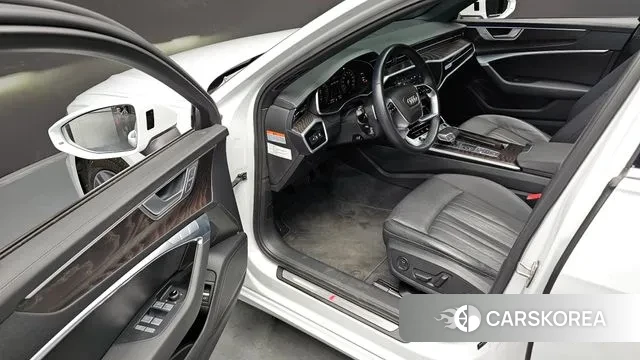 Audi A6 (C8) 2023 Белый из Кореи, фото 3