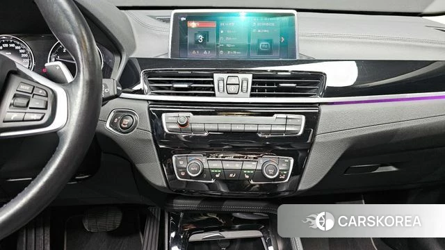 BMW X1 (F48) 2022 Серый из Кореи, фото 3