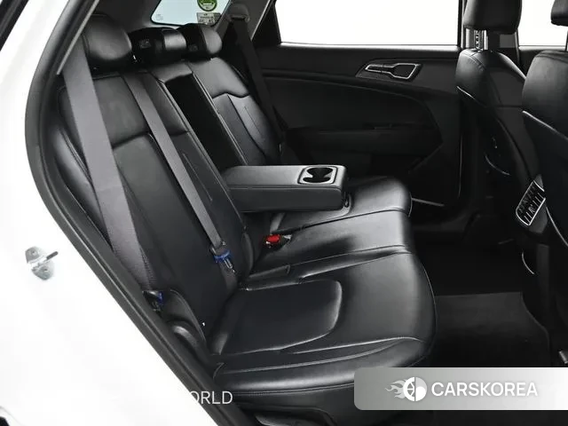 Kia Sportage 5th Generation 2022 Белый из Кореи, фото 3