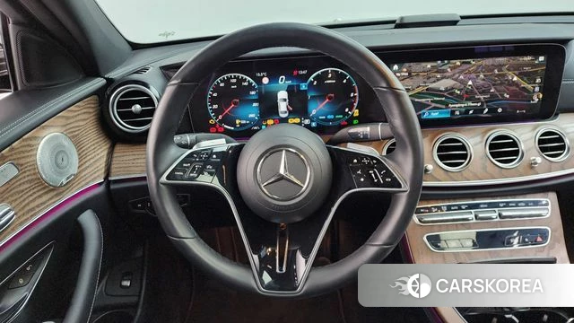 Mercedes-Benz E-Class W213 2023 Черный из Кореи, фото 3