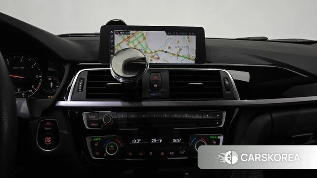 BMW 3 Series (F30) 2018 Белый из Кореи, фото 3