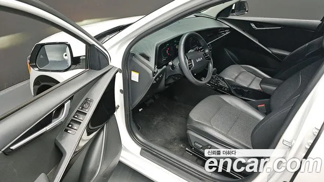 Kia Di Ol Nu Niro id 2675723 из Кореи 3