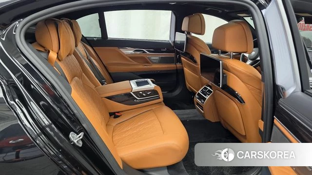 BMW 7 Series (G11) 2020 Черный из Кореи, фото 3