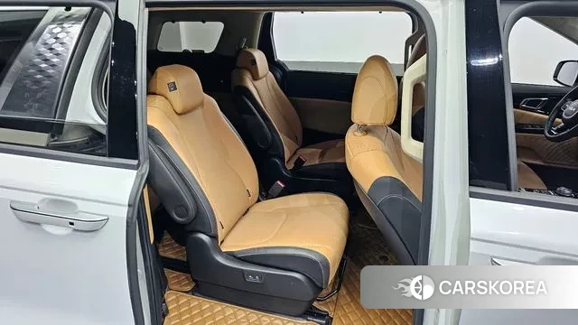 Kia Carnival 4th generation 2023 Белый из Кореи, фото 3