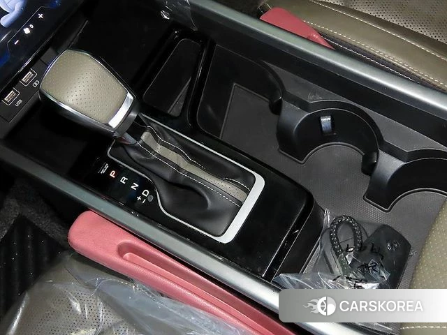 Ssangyong Torres 2023 Светло-зеленый из Кореи, фото 3