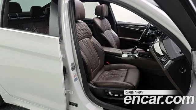 BMW 5 Series (G30) id 2680260 из Кореи 3