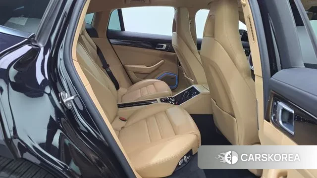 Porsche Panamera (971) 2018 Черный из Кореи, фото 3