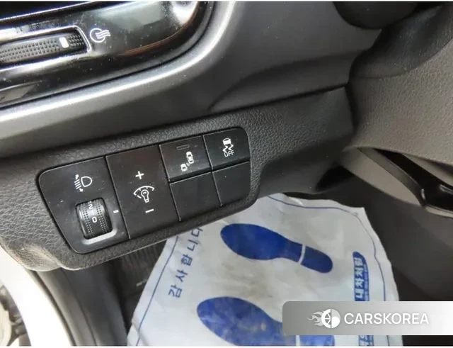 Kia Stonic 2019 Белый из Кореи, фото 3