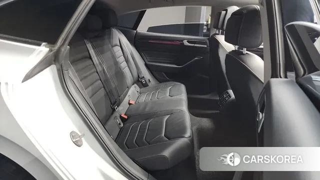 Volkswagen Arteon 2022 Белый из Кореи, фото 3