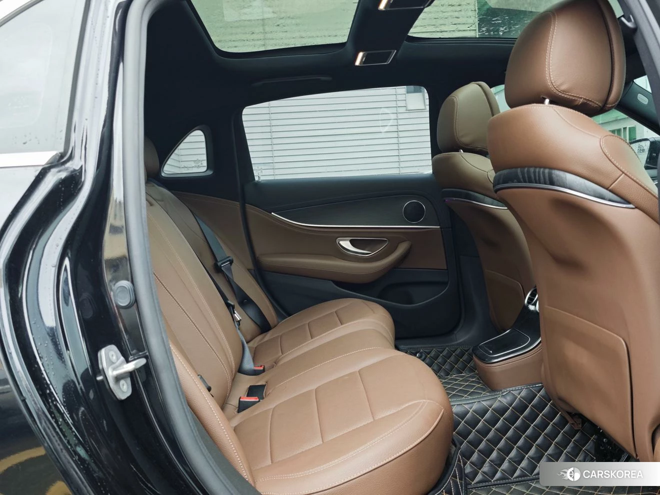 Mercedes-Benz E-class 2022 Черный из Китая, фото 3