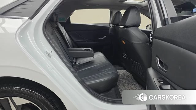 Hyundai Avante (CN7) 2023 Белый из Кореи, фото 3