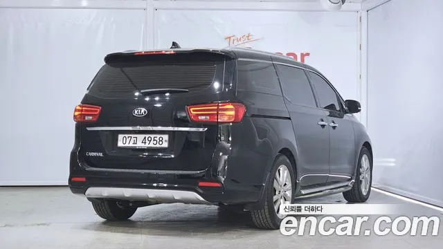 Kia The New Carnival id 2682059 из Кореи 3