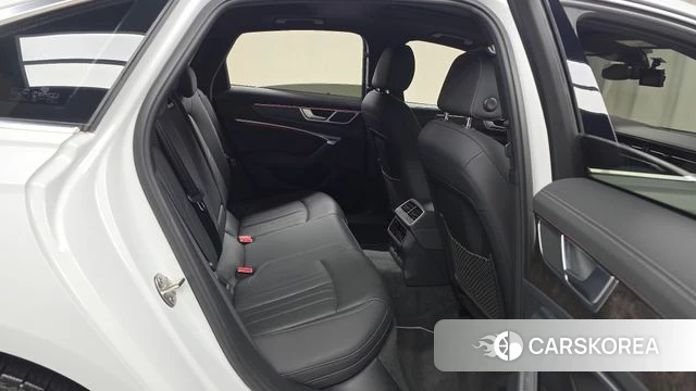 Audi A6 (C8) 2021 Белый из Кореи, фото 3