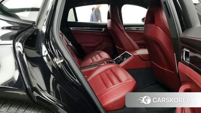 Porsche Panamera (971) 2018 Черный из Кореи, фото 3