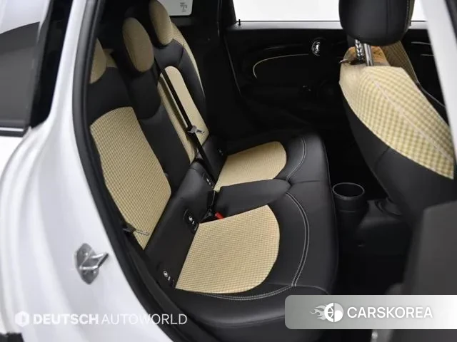 Mini Cooper S 2023 Белый из Кореи, фото 3