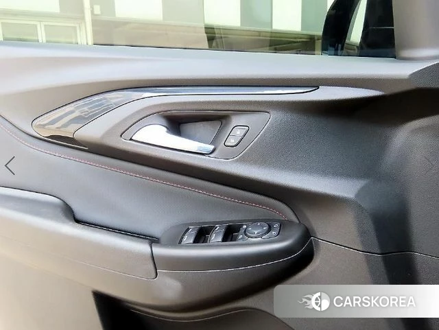 Chevrolet (GM Daewoo) Trailblazer 2021 Черный из Кореи, фото 3