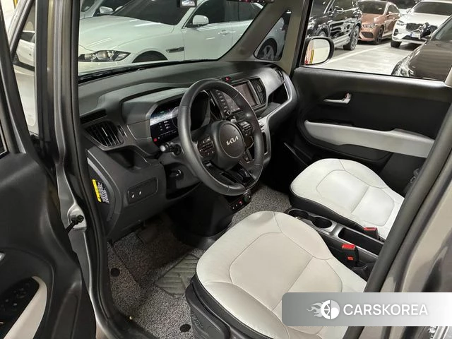 Kia The New Kia Ray EV 2025 Серебристо-серый из Кореи, фото 3