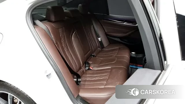 BMW 5 Series (G30) id 2901456 из Кореи 3