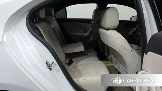 Mercedes-Benz A-Class W177 2022 Белый из Кореи, фото 3