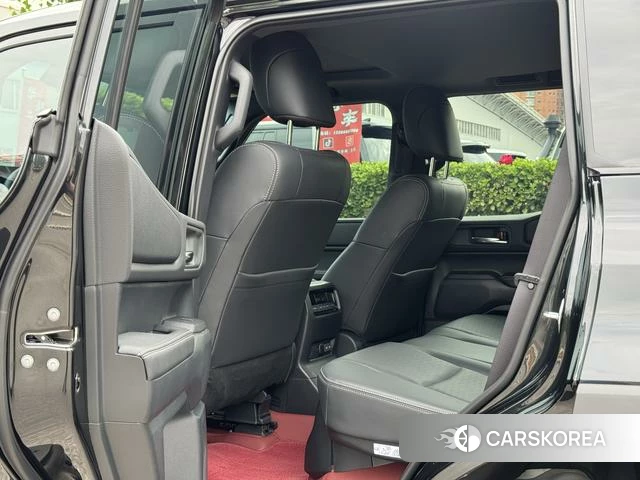 Toyota Prado 2025 Черный из Китая, фото 3