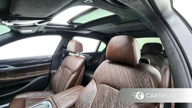 BMW 7 Series (G11) 2020 Белый из Кореи, фото 3