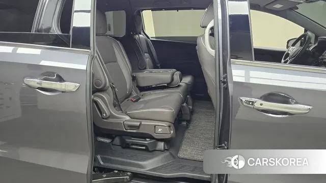 Honda Odyssey 2022 Серый из Кореи, фото 3