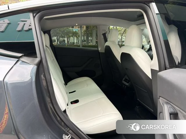 Tesla Model Y 2021 Темно-серый из Китая, фото 3