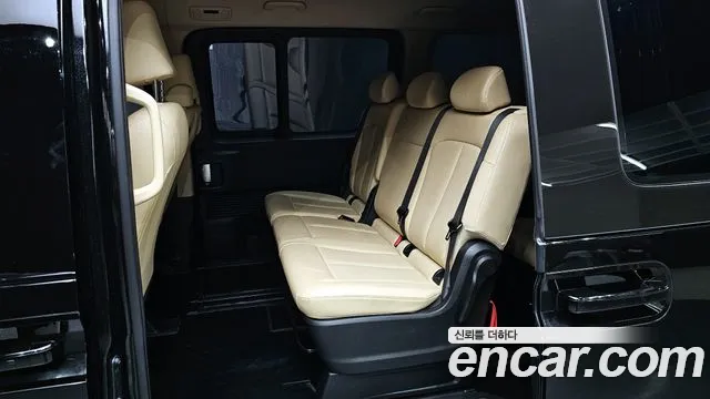 Hyundai Staria 2022 Черный из Кореи, фото 3