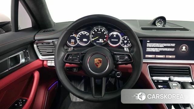 Porsche Panamera (971) 2023 Серебристо-серый из Кореи, фото 3