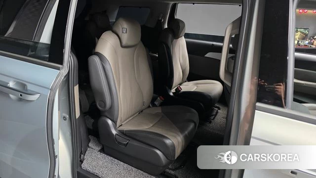 Kia The New Carnival 4th Generation 2024 Серебристо-серый из Кореи, фото 3