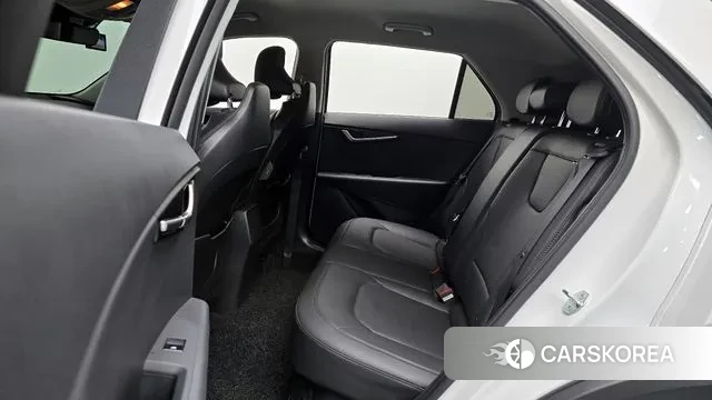 Kia Di Ol Nu Niro 2023 Белый из Кореи, фото 3