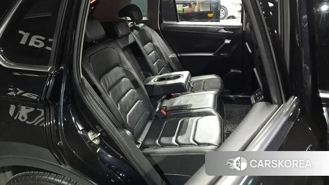 Volkswagen Tiguan second Generation 2018 Черный из Кореи, фото 3