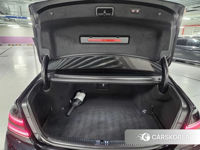 Genesis G90 2021 Черный из Кореи, фото 3