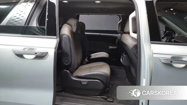Kia The New Carnival 4th Generation 2024 Серебристо-серый из Кореи, фото 3