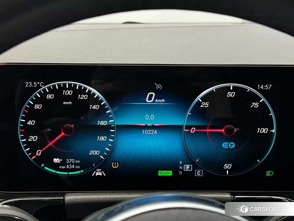 Mercedes-Benz EQA 2024 Red/purple из Китая, фото 3