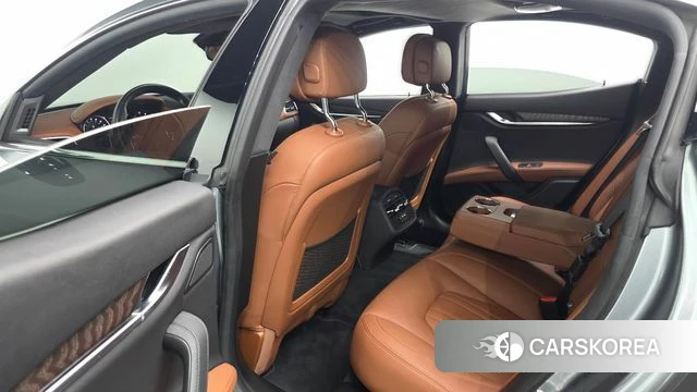 Maserati Ghibli 2022 Белый из Кореи, фото 3